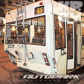 БМВ. 140 км/ч. Смерть. БМВ. 140 км/ч. Смерть.