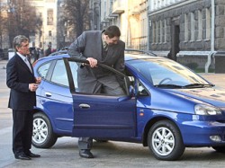 Автомобиль для великана