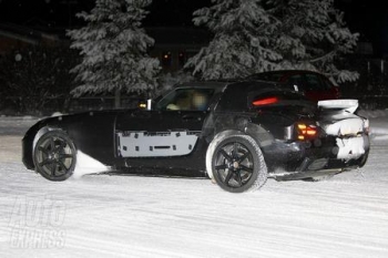 Mercedes SLC Gullwing проходит испытания в условиях холодной погоды