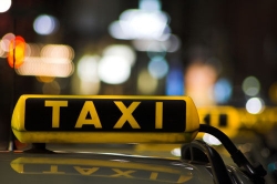 Из-за высокого ценника таксист-клиент в Бресте избил коллегу