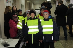 Минск: школьники младших классов будут одеты в жилеты со светоотражением
