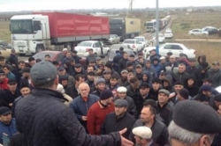Из Дагестана в Москву выехали протестующие первые 200 дальнобойщиков Из Дагестана в Москву выехали протестующие первые 200 дальнобойщиков