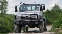 На eBay выставлен для продажи грузовик Mercedes Шварцнегера
