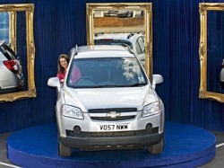 Первая в мире автомобильная "примерочная"