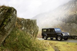 Defender 110 SVX от Land Rover