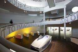 BMW AG 21 июня открыл в Мюнхене футуристический музей