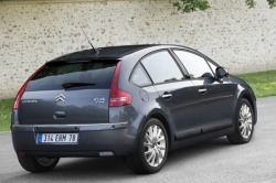 Обновленные трех- и пятидверный хэтчбек C4 от Citroen