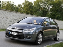 Обновленные трех- и пятидверный хэтчбек C4 от Citroen