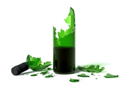 Сбитому пешеходу выдали бутылку вина и отвезли домой