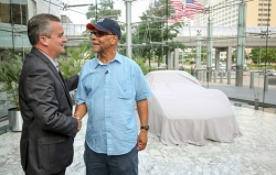 Через тридцать три года автовладельцу вернули угнанный Chevrolet Corvette