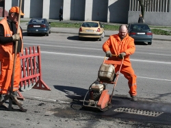 В столице до наступления холодов отремонтируется еще путепровод и пять улиц
