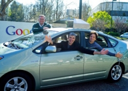 За шесть лет 11 ДТП: беспилотные автомобили Google