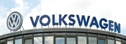 Концерн Volkswagen может быть разделен на четыре холдинга