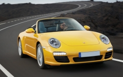 В одиннадцатый раз подряд американцы признали лучшим автобрендом Porsche