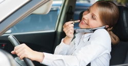 ГАИ Минска оштрафует разговаривающих по мобильному за рулем