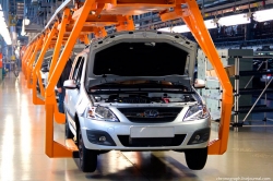 Toyota и АвтоВАЗ в России остановили производство