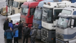 Блокированные фуры в Украине выпустят в Беларусь Блокированные фуры в Украине выпустят в Беларусь