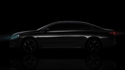 Citroen продемонстрировал первые фото обновленного седана С6