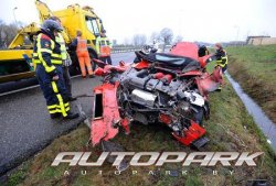 Отец и сын уцелели в аварии, Ferrari F430 Spider