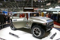 В Женеве показали крепыша — Hummer HX Concept